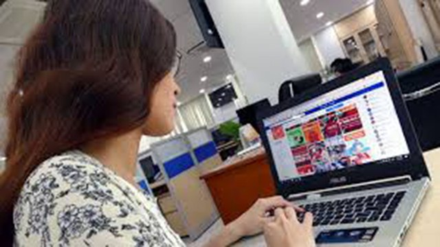 Gia tăng buôn bán hàng giả hàng nhái trong thương mại điện tử | VTC