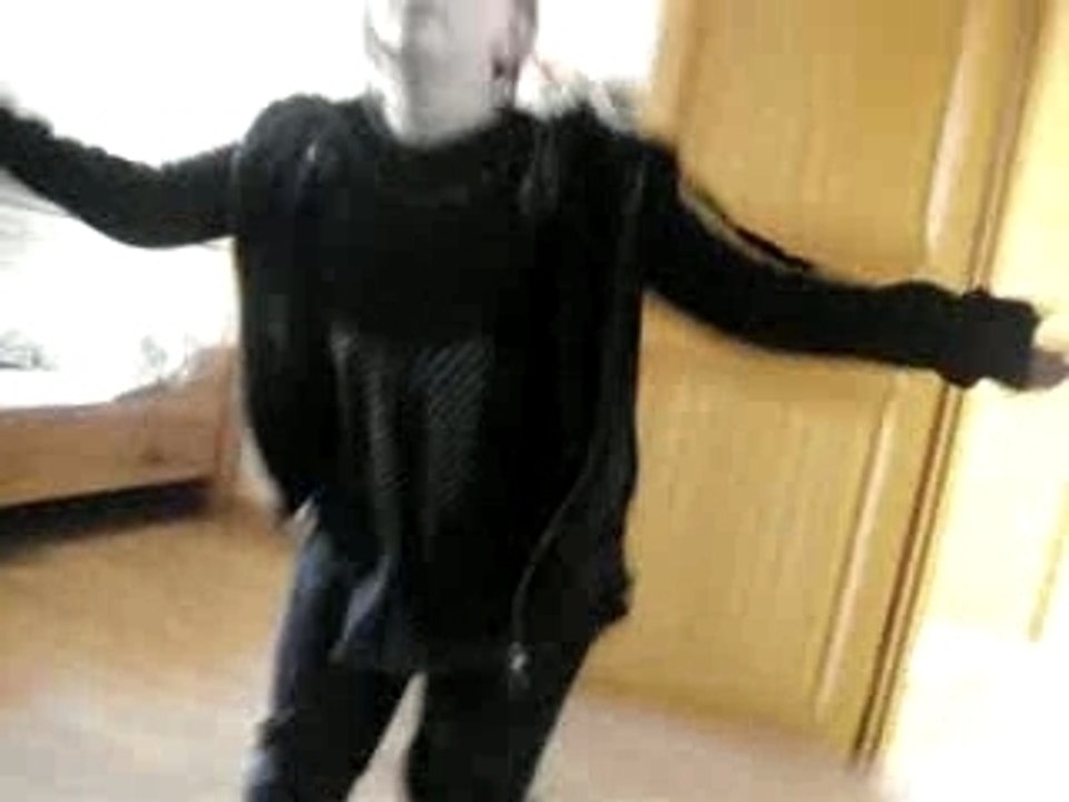 Sarah montage Tecktonik