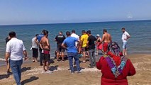 Sinop'ta denize giren 2 kişi boğulma tehlikesi geçirdi