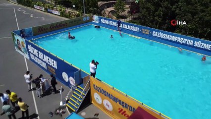Gaziosmanpaşa’da çocukların havuz keyfi