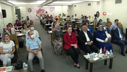 Hak-İş’ten Denizli’de ‘Sendikalı Kadın Takım Kaptanları’ eğitimi