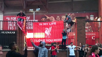 Liverpool FC "desapontado" com adeptos