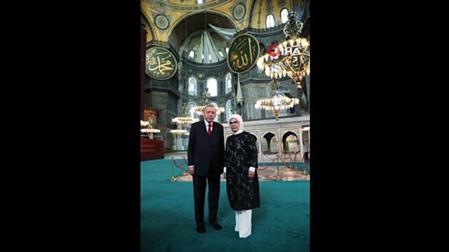 Cumhurbaşkanı Erdoğan ve MHP lideri Bahçeli Ayasofya Camii'nde incelemelerde bulundu
