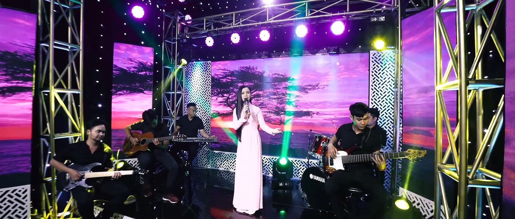 Giọt Buồn Không Tên - Quỳnh Trang