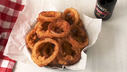 Salt & Vinegar Onion Rings Are An Amazing Snack