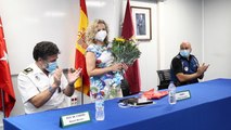 Policía de Madrid rinde homenaje a una farmacéutica por su labor durante la pandemia