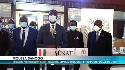 Moussa Sanogo, Ministre chargé du Budget et du Portefeuille de l'Etat fait adopter 7 projets de loi au Sénat.