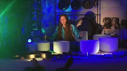 Crystal Bowl Sound Bath - Sounds In Blue