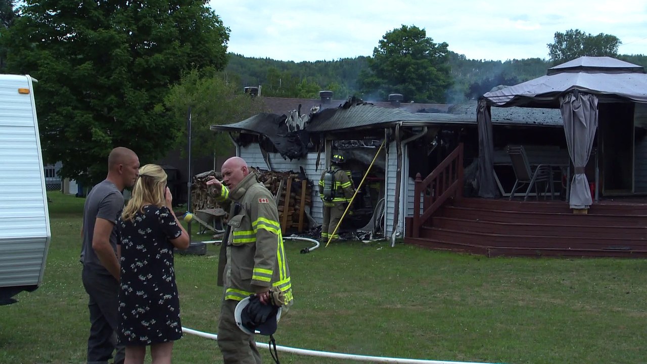 Incendie mineur résidentiel à SaintJacques Vidéo Dailymotion