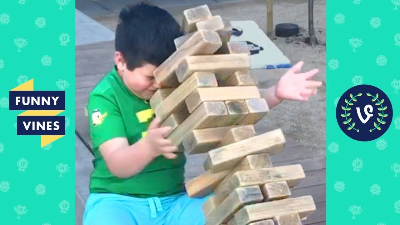 TRY NOT TO LAUGH CHALLENGE - Epic KIDS FAILS Co...