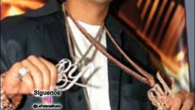 La caras joyas relojes y cadenas de Daddy Yankee