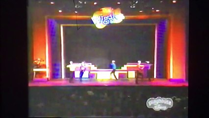 The Wiggles- Captain Feathersword Fell Asleep On His Pirate Ship (Quack Quack) (Live 1997/1998)