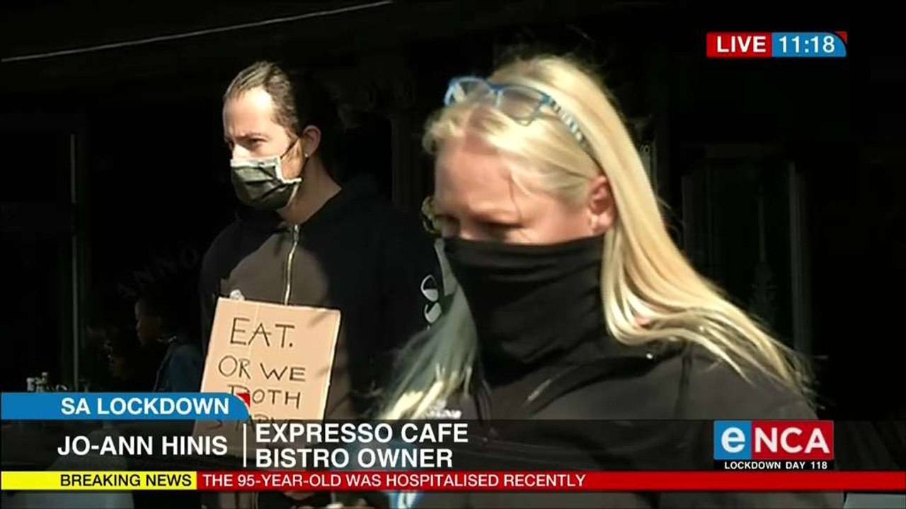 Restaurateurs take to the streets