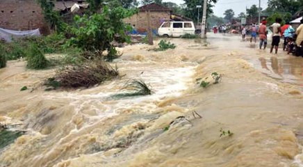 पहले रिंग बांध फिर सारण बांध और बाद में चंपारण बांध टूटने से बिहार में बाढ़ के हालात खतरनाक