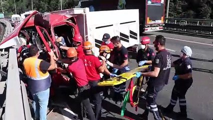 Anadolu Otoyolu'nda kaza yapan kamyonun sürücüsü ağır yaralandı - BOLU