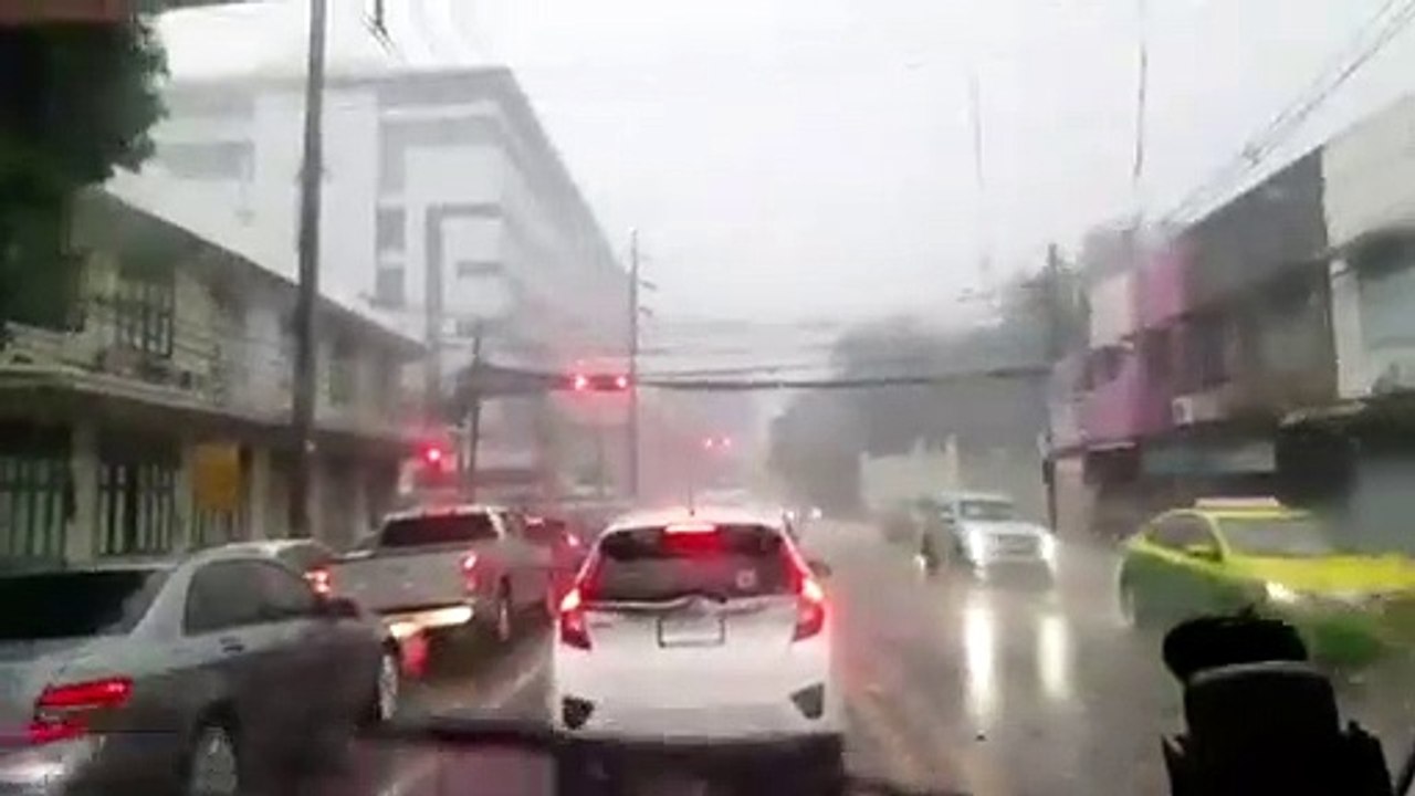 อุตุฯ ประกาศเตือนภัย"มรสุมตะวันตกเฉียงใต้"ทำประเทศไทย ฝนตกหนัก