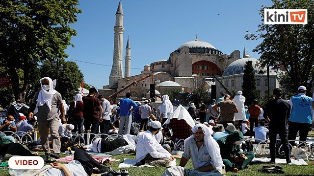 Solat Jumaat pertama di Hagia Sophia dalam 86 tahun (1)