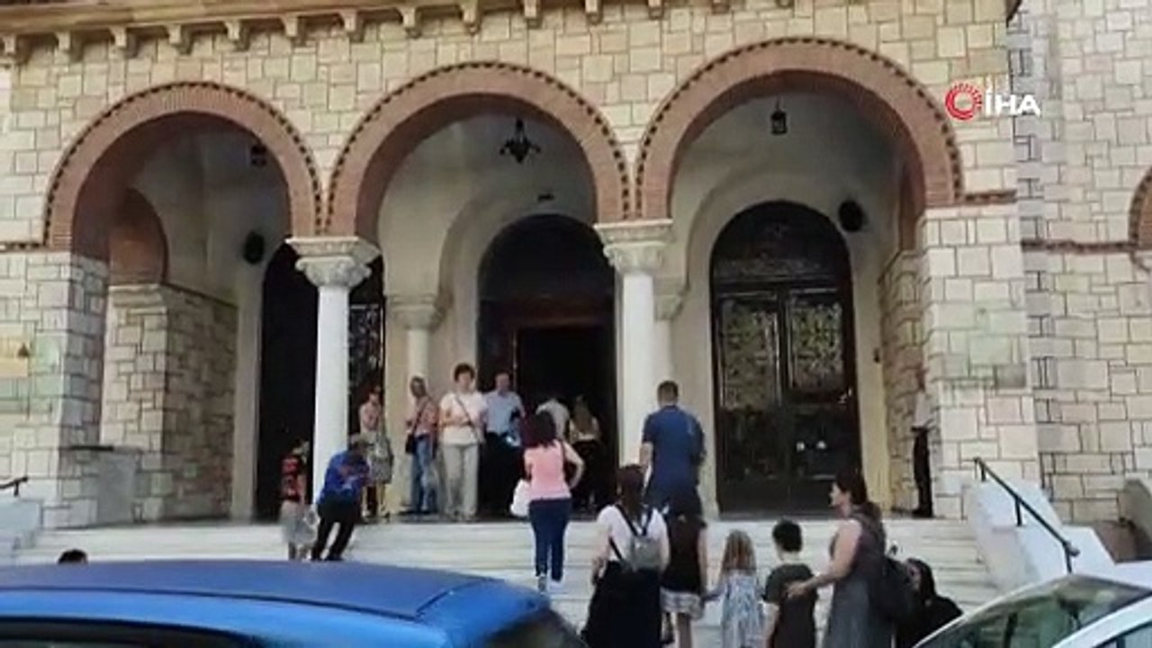 Yunanistan’da bayraklar yarıya indirildi