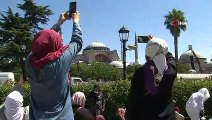 Kadınlar Ayasofya Camii’ne akın etti