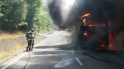 Download Video: Arezzo - In fiamme autobus sulla statale 73 (24.07.20)