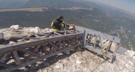 Ussita (MC) - Rimossa croce pericolante sul Monte Bove (24.07.20)