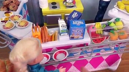 Breakfast buffet ! Elsa and Anna toddlers at the hotel  - vacation trip