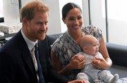 Harry e Meghan processam paparazzi por fotos de Archie