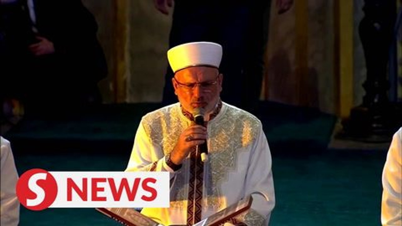Emotional Friday prayers at Turkey’s Hagia Sophia