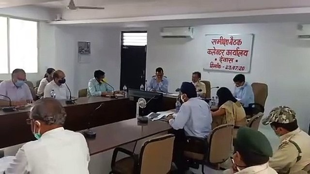 प्रमुख सचिव वन श्री बर्णवाल ने वनाधिकार दावों के निराकरण सम्बन्ध में ली बैठक