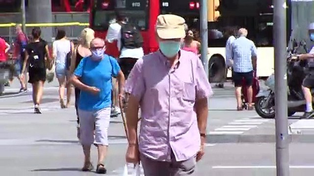 Cataluña prohíbe la apertura al público de discotecas y salas de baile