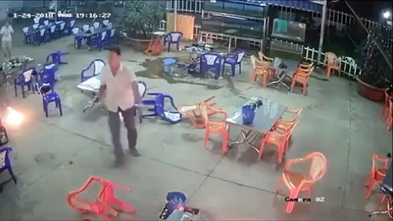 Ce patron de restaurant lance des boules de feu pour faire fuir des braqueurs