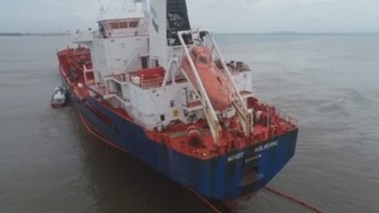Alerta en el Puerto de Barranquilla por encallamiento de buque con químicos