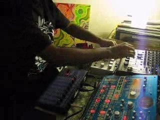 DEUF Live Acid Techno | Home Session 🎶