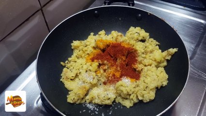 Moong Dal Kachori Recipe | मूंग दाल की करारी खस्ता कचोरियाँ हलवाई जैसी - Maddlykitchen