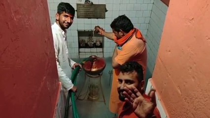 अच्छी वर्षा की कामना के लिए शनेश्वर-ओकारेश्वर महादेव का सहस्त्रधारा अभिषेक