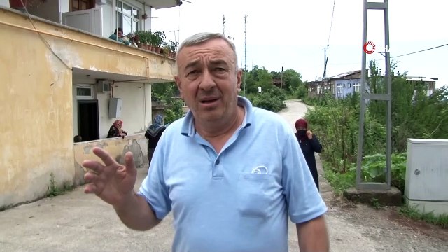 Mahallenin ortasından geçen yolun iki yanına farklı şekilde uygulanan kamulaştırma bedeli tepkiye neden oldu