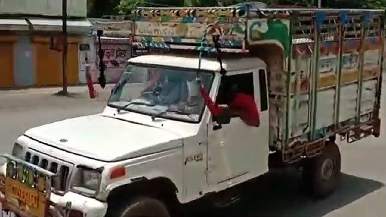 शाजापुर में ट्रैफिक पुलिस ने की चालानी कार्यवाह...