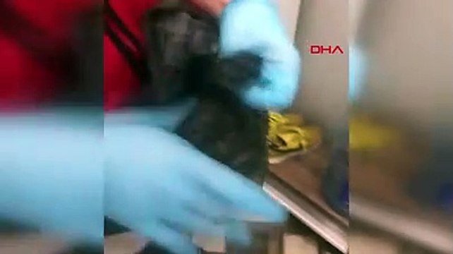 Bakırköy'de otel odasındaki uyuşturucu ticaretine polis baskını kamerada