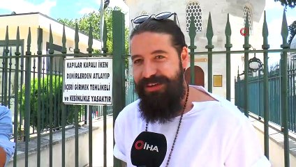 Ayasofya’nın açılmasının ardından Fatih Sultan Mehmet Han’ın kabrine vatandaş akını