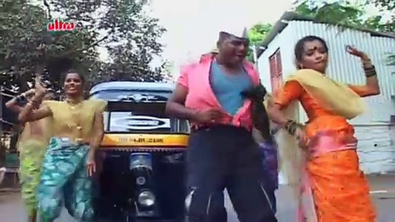 Vaat Majhi Baghtoy Rickshawala - Reshma Sonavane, Marathi Item Song