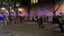 Crece la tensión en las protestas contra la violencia policial en Portland, Estados Unidos