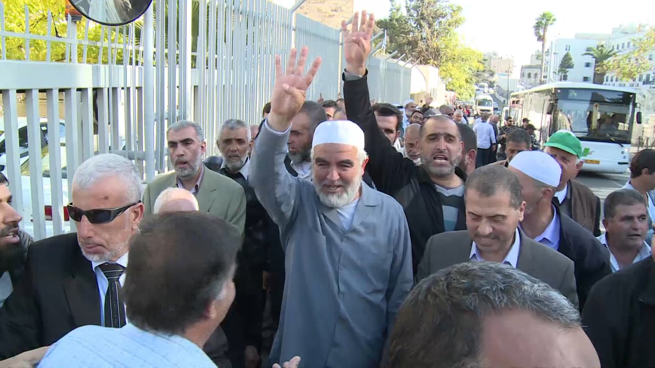 محكمة إسرائيلية تثبت حكما بالسجن 28 شهرا على الشيخ رائد صلاح