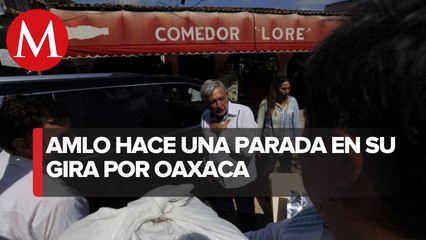 AMLO se come una tlayuda en Oaxaca