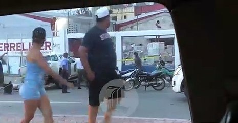 Aparatoso accidente en la avenida Jacobo Majluta, en Santo Domingo Norte