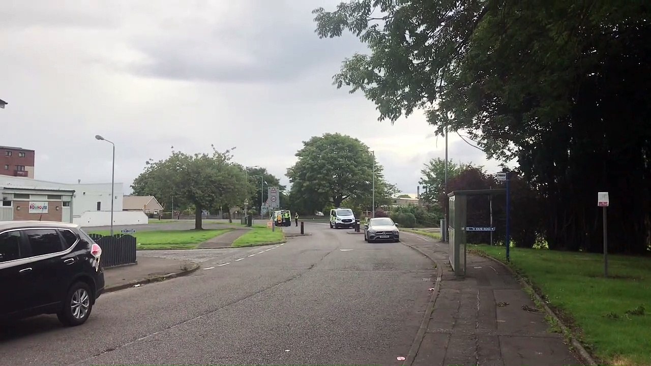 Early morning police incident in Bowhouse Road, Grangemouth video