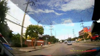 Motorcyclist inches from being crushed after crashing with lorry in Thailand