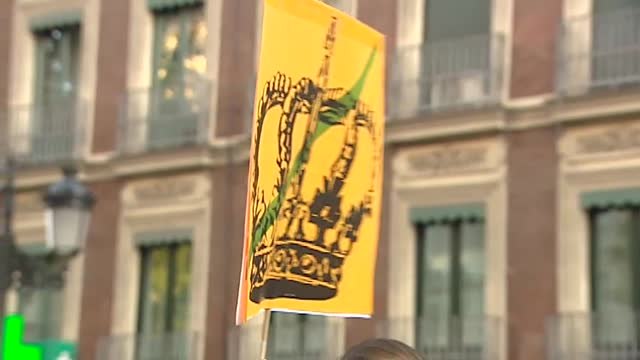 Centenares de personas se movilizan en Madrid a favor de la república