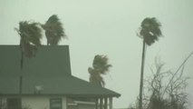 El huracán Hanna toca tierra en Texas con vientos de 145 kilómetros por hora