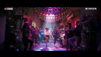 Sara Ali Khan kissing scene - Kartik Aryan - Love Aaj Kal