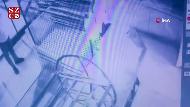 Maskeli ve eldivenli hırsız kameraya takıldı